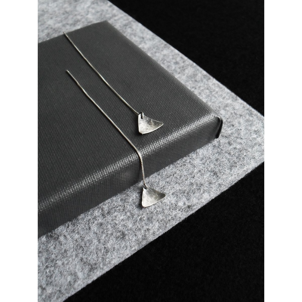 MATERIKA ketting oorbellen driehoek