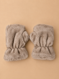 Flauschige fingerlose Handschuhe