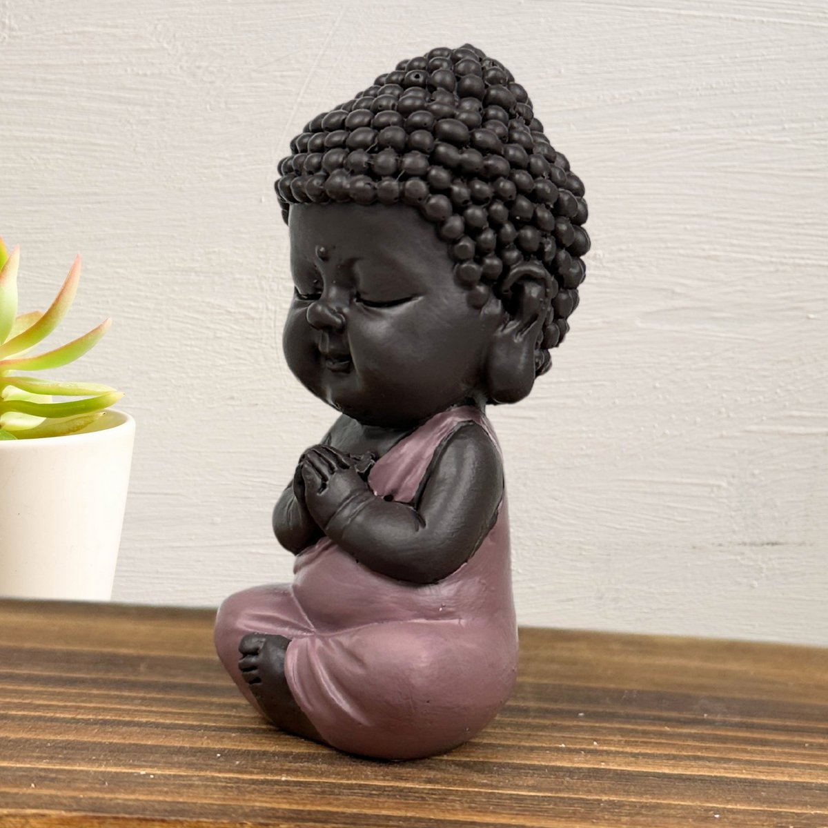 Buddha Statuette – Pink Toga – Zen and Feng Shui Decoration – Spiritual and Relaxed Atmosphere – Decorative Gift Idea