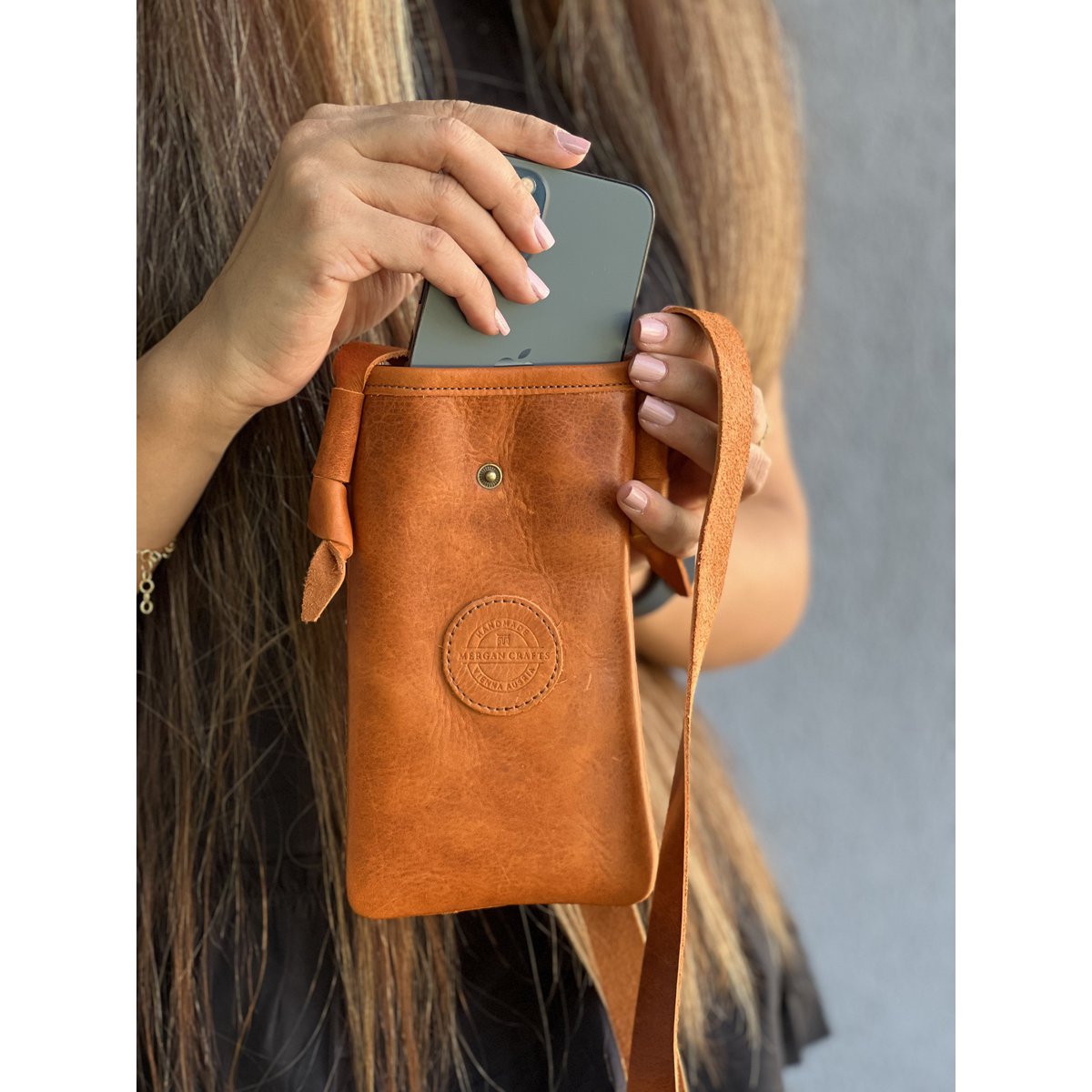 Handytasche aus echtem Leder – Umhängetasche