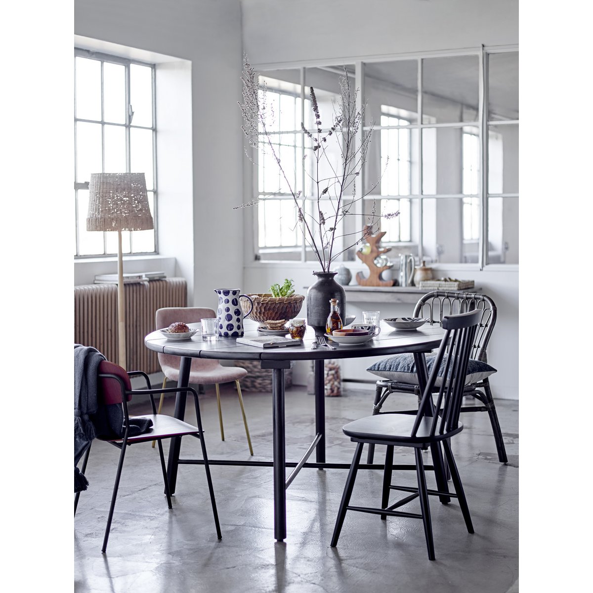Lope Dining Table, Black, Acacia
