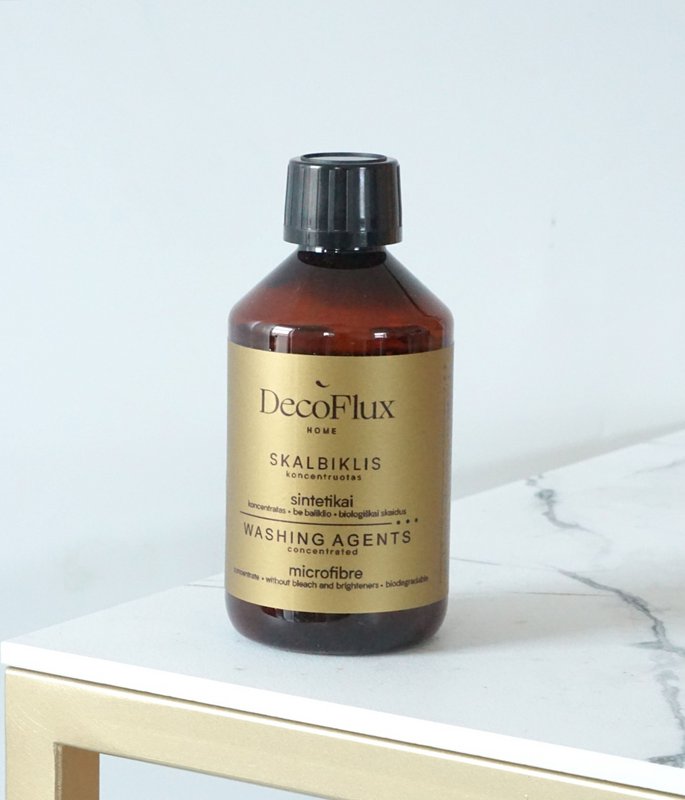 Detergente liquido per sintetici 240ml
