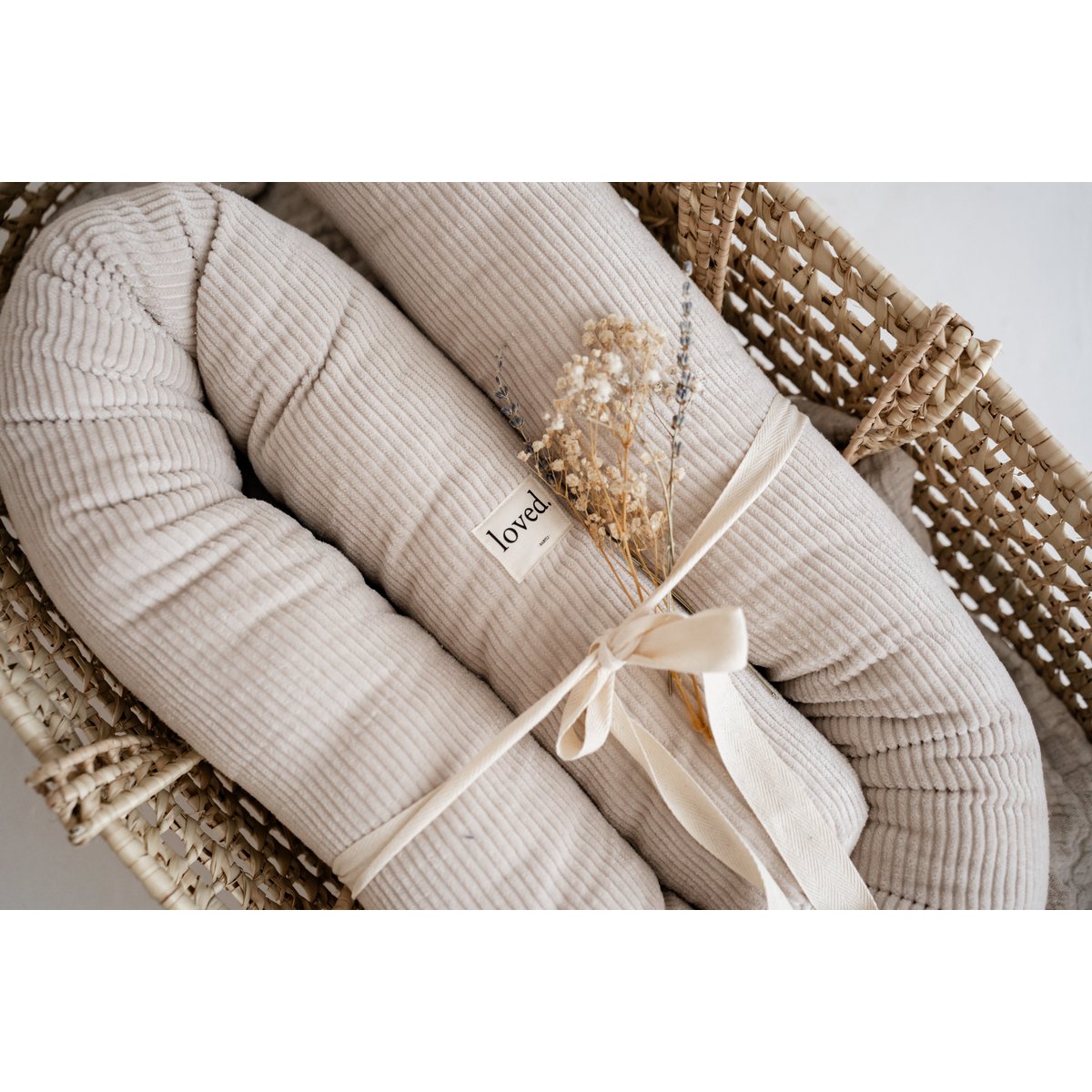 Borde de cama serpiente crema/beige CORD
