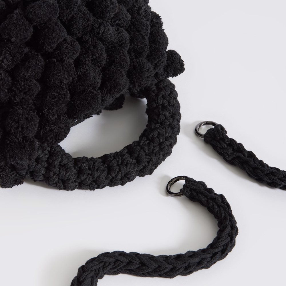 ¨ half Moon ”Pom Pom Pom Borse con cinturino a traversa nero