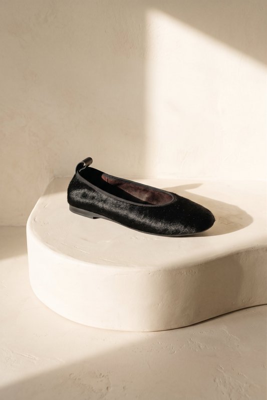SONIA BLACK – Ballerina's van ponyhaar