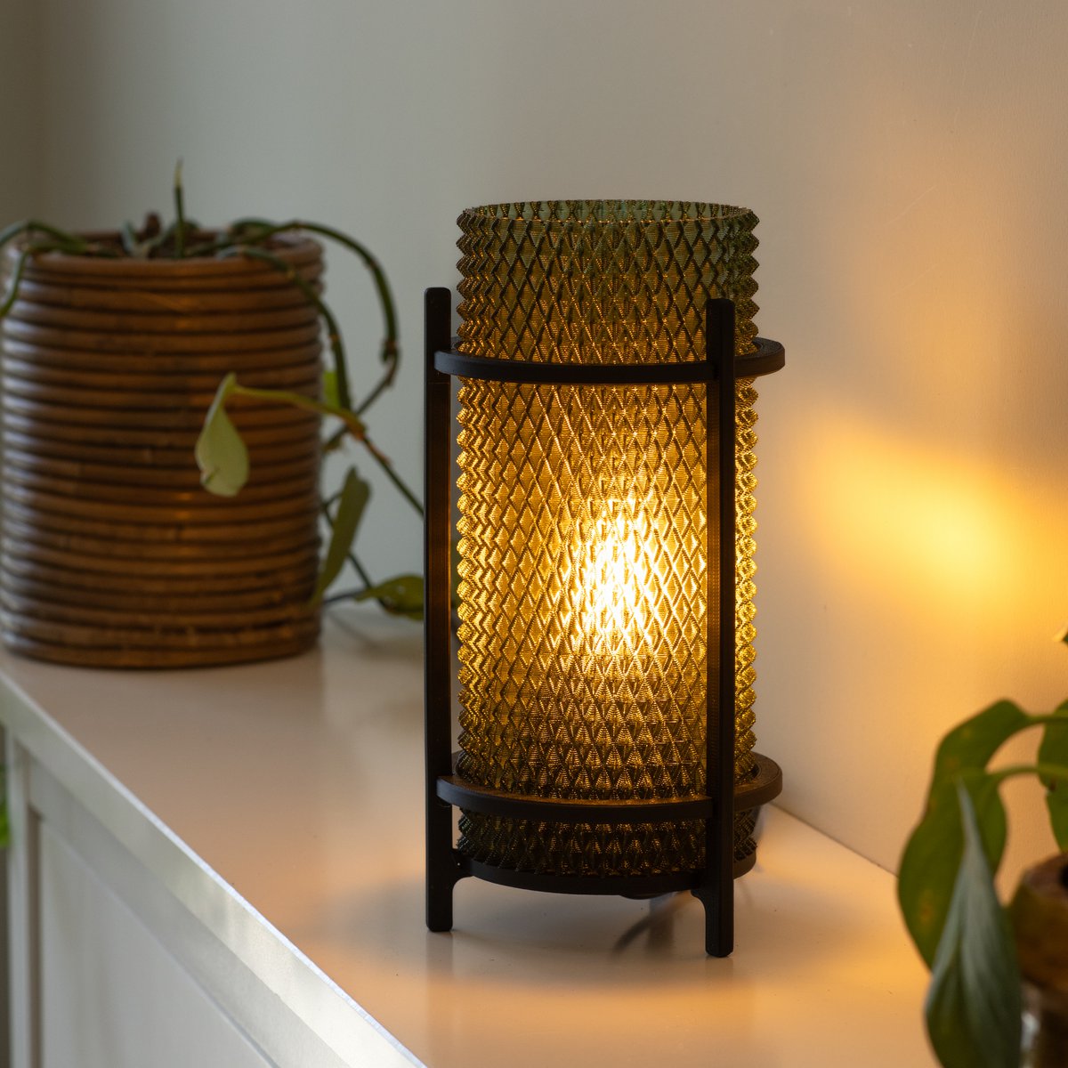 Lampa Olive PRISM – nowoczesny geometryczny klosz, PETG z recyklingu, oświetlenie otoczenia, E14
