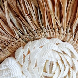 Hjerte i raffia og skaller