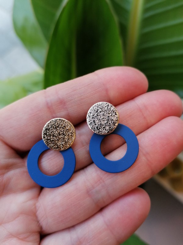 Dani (gold-blue)