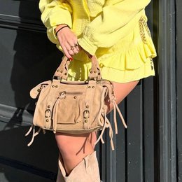 SAC A MAIN CUIR MATE CAPUCINE M
