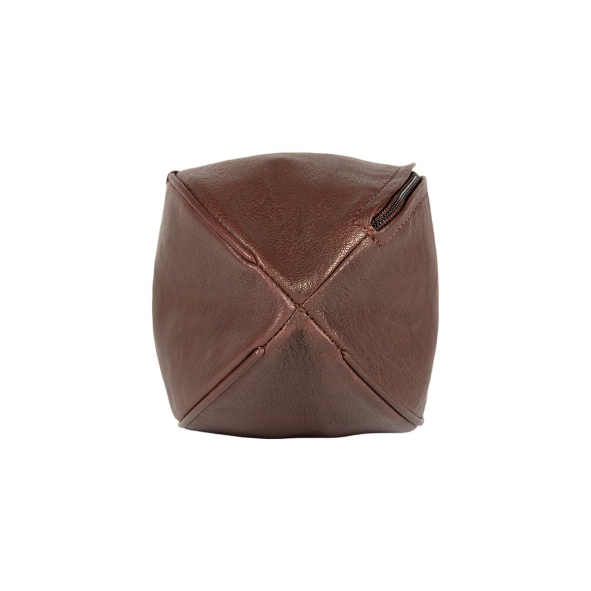 K0011BB | Estuche de Belleza "Pelota de Rugby" en Piel Verdadera - Color: Marrón Oscuro - Elástico interno para sujetar botellas - Cierre con cremallera - Dimensiones: 35 x 14 x 14 cm - Embalaje: bolsa TNT
