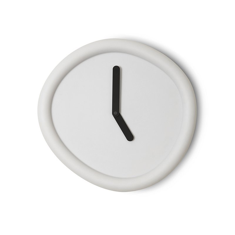 ROUND CLOCK