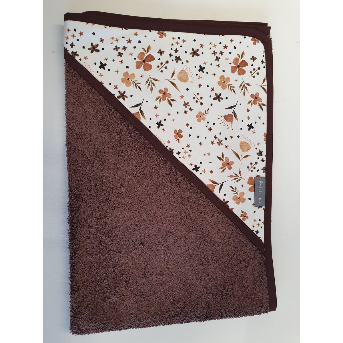 bath cape flower brown