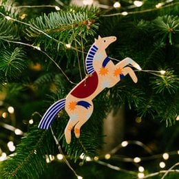 Træheste julepynt, skandinavisk folkestil