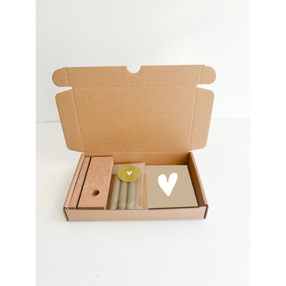 Gift box size M - Heart Camel