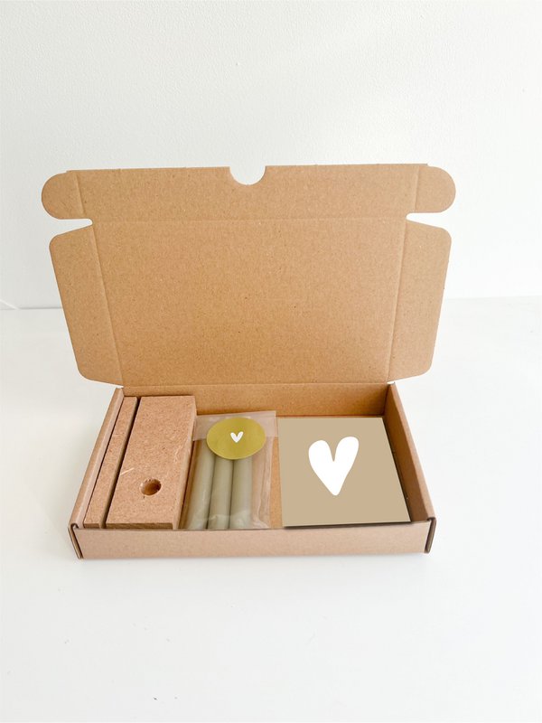 Gift box size M - Heart Camel