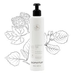Shampoo with 12 plants, 250 ml, suitable for all hair types.