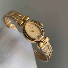 Mount - Minimalist Oval Gold Vintage Women's Watch