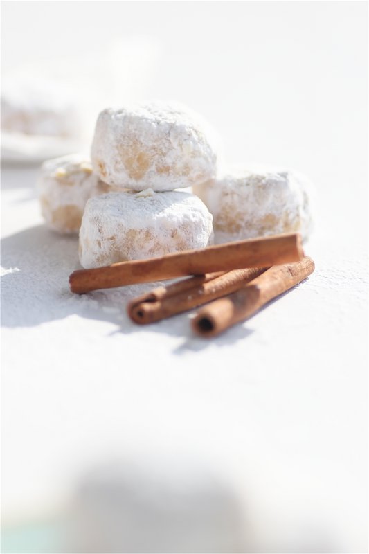 Kourabies Cinnamon - Greek shortbread cookies
