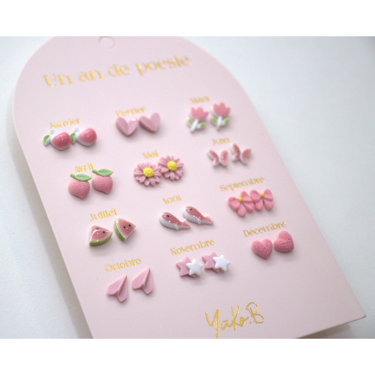 Coffret 12 Boucles d'Oreilles Céramique — Un An de Poésie rose