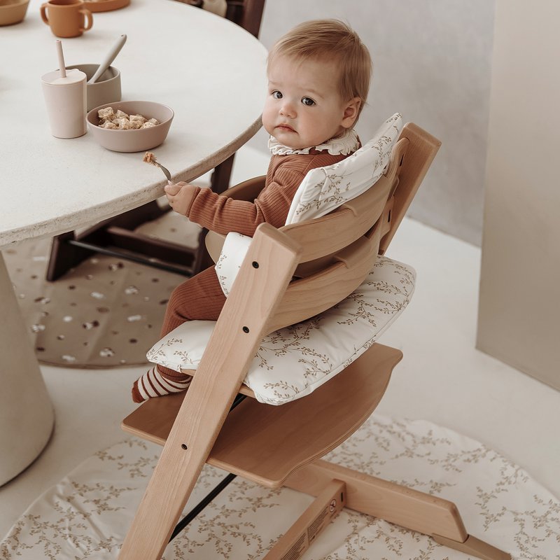 Sitzverkleinerer, der mit Branches Sand mitwächst