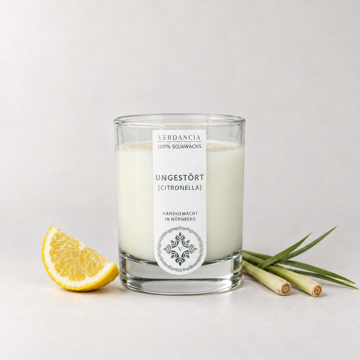 Uforstyrret (Citronella) | Duftlys sojavoks - citronella - mod myg - frisk citrusduft - udendørs lys