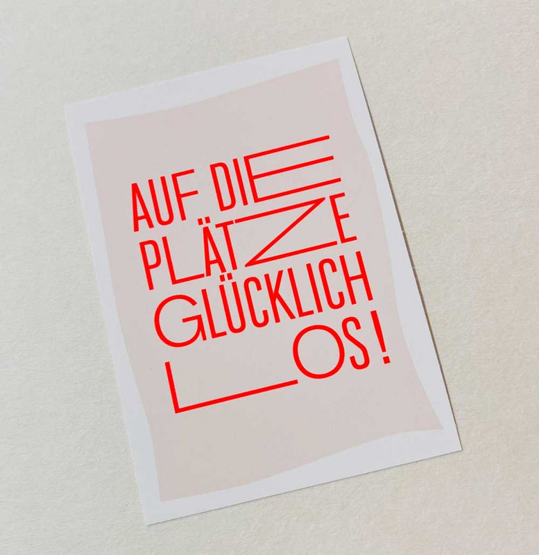 Ready, happy, go - ansichtkaart met neonprint
