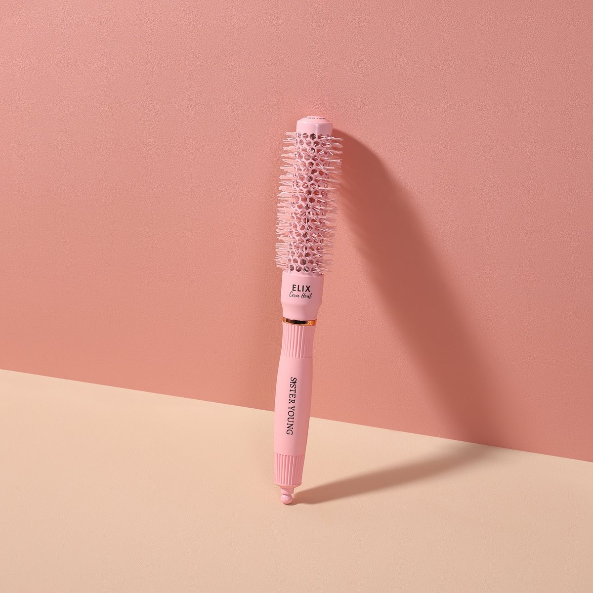 Sister Young l ELIX Cera Heat – ceramic thermal styling brush with tail pick