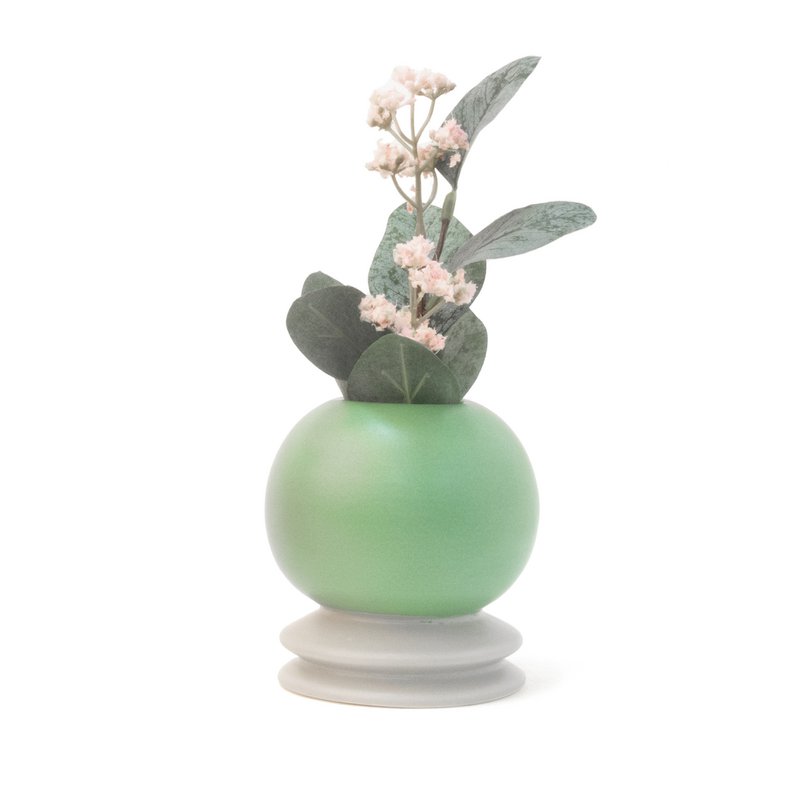 CERAMIC VASE MEDIUM GREEN BALL HF