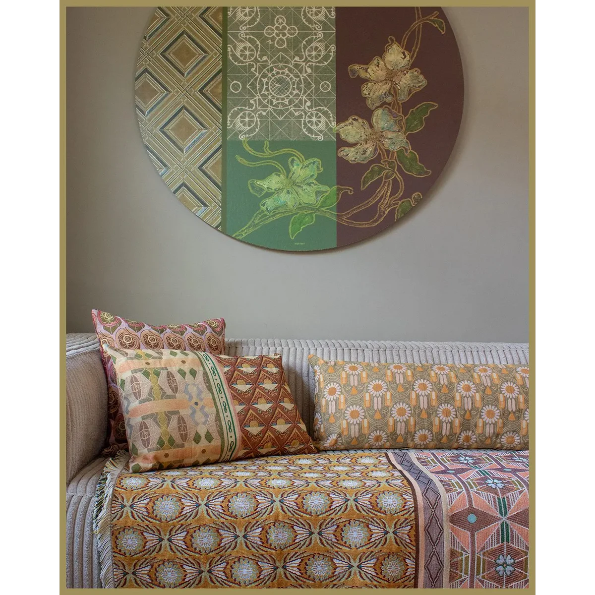 NIN-NIT | Nouveau de Soleil cushion | 100% woven cotton | decorative cushion with suns, mosaic, nature print | brown | beige | pink | green | yellow | 40x60 cm