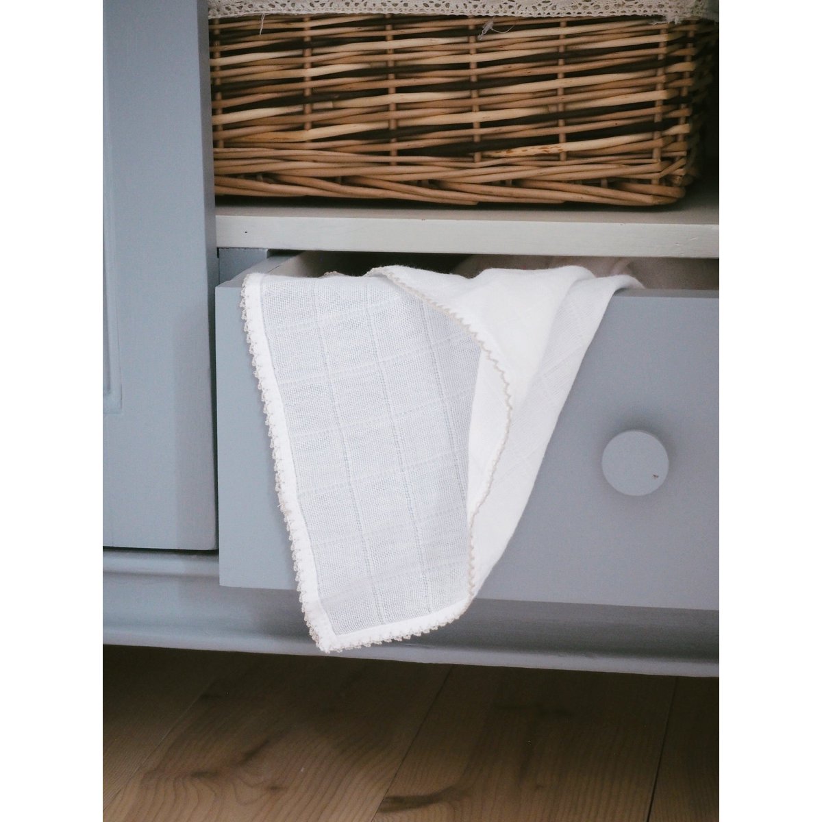 Muslin with crochet piping - Oatmeal Piping