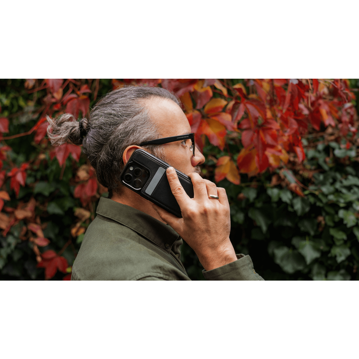 Etui-portfel ETON do iPhone'a 16 Pro