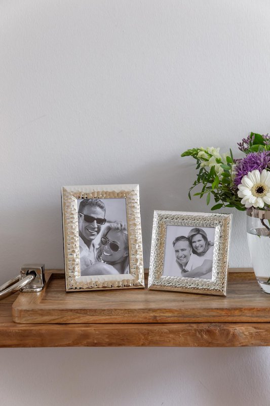 EDZARD photo frame Gubbio photo frame for photo 10 x 10 cm, silver-plated, tarnish-resistant