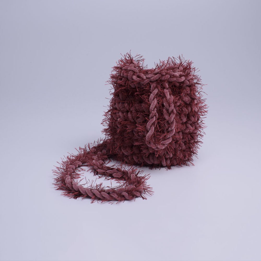 “Elise fluffy” crochet phone pouch pink + burgundy