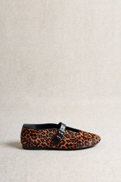 LIZA LEO – Mary Janes aus Kalbshaar mit Leopardenmuster
