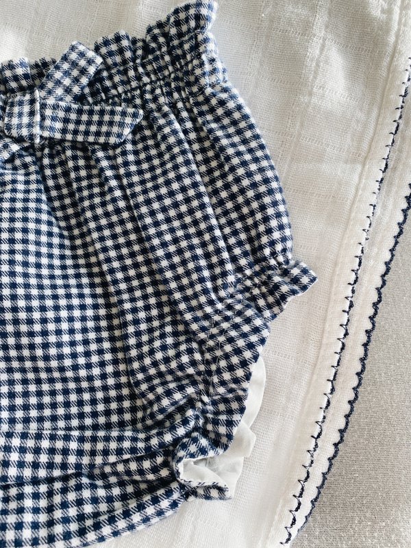 Mussola con piping all'uncinetto - Piping blu navy