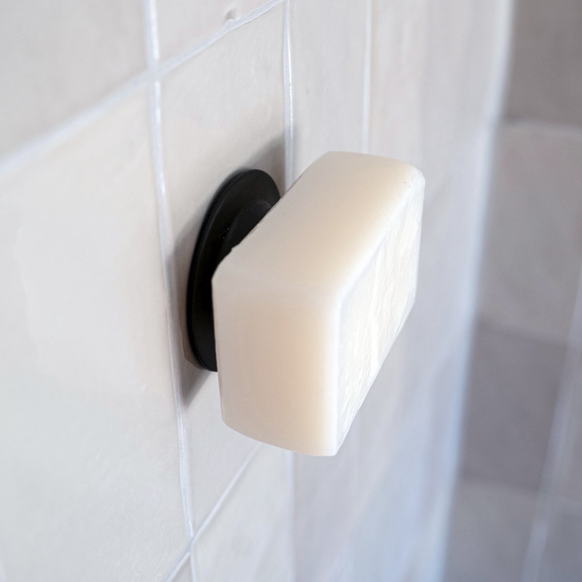 Soapi / Magnetic soap holder / Black