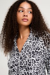 Ensemble pyjama long en bambou en léopard de luxe