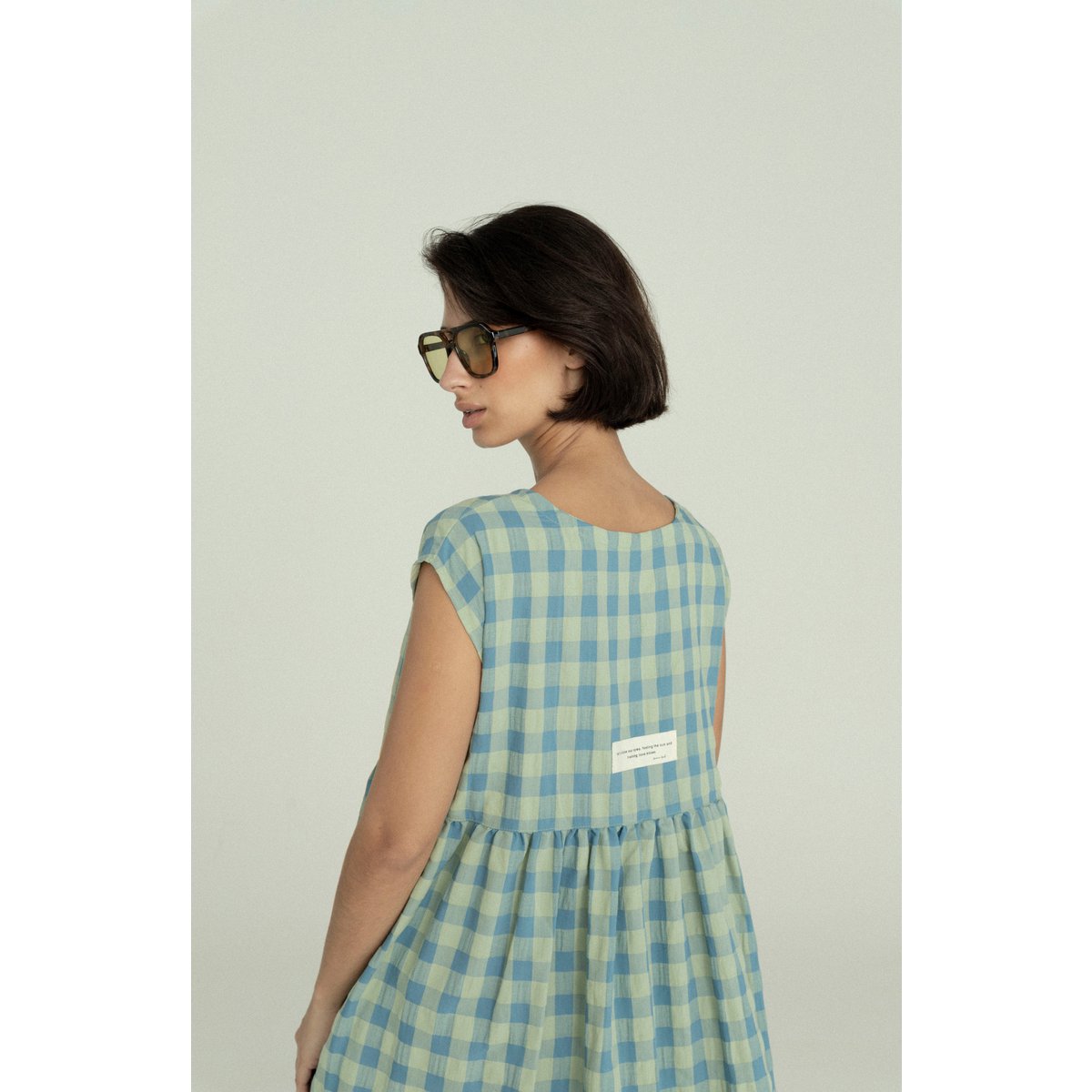 09h - Mid Squared Dress