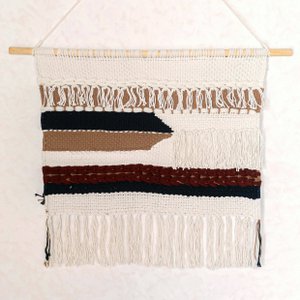 Große Makrame -Wandhänge - gewebte Boho -Wanddekoration - moderne Baumwollwand hängende natürliche Materialien - handgewebtes Wanddekor 120x95 cm Udara
