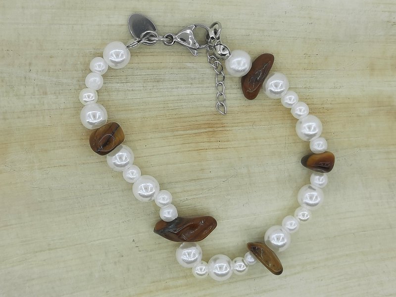 %23273 Children's tiger eye gemstone bracelet