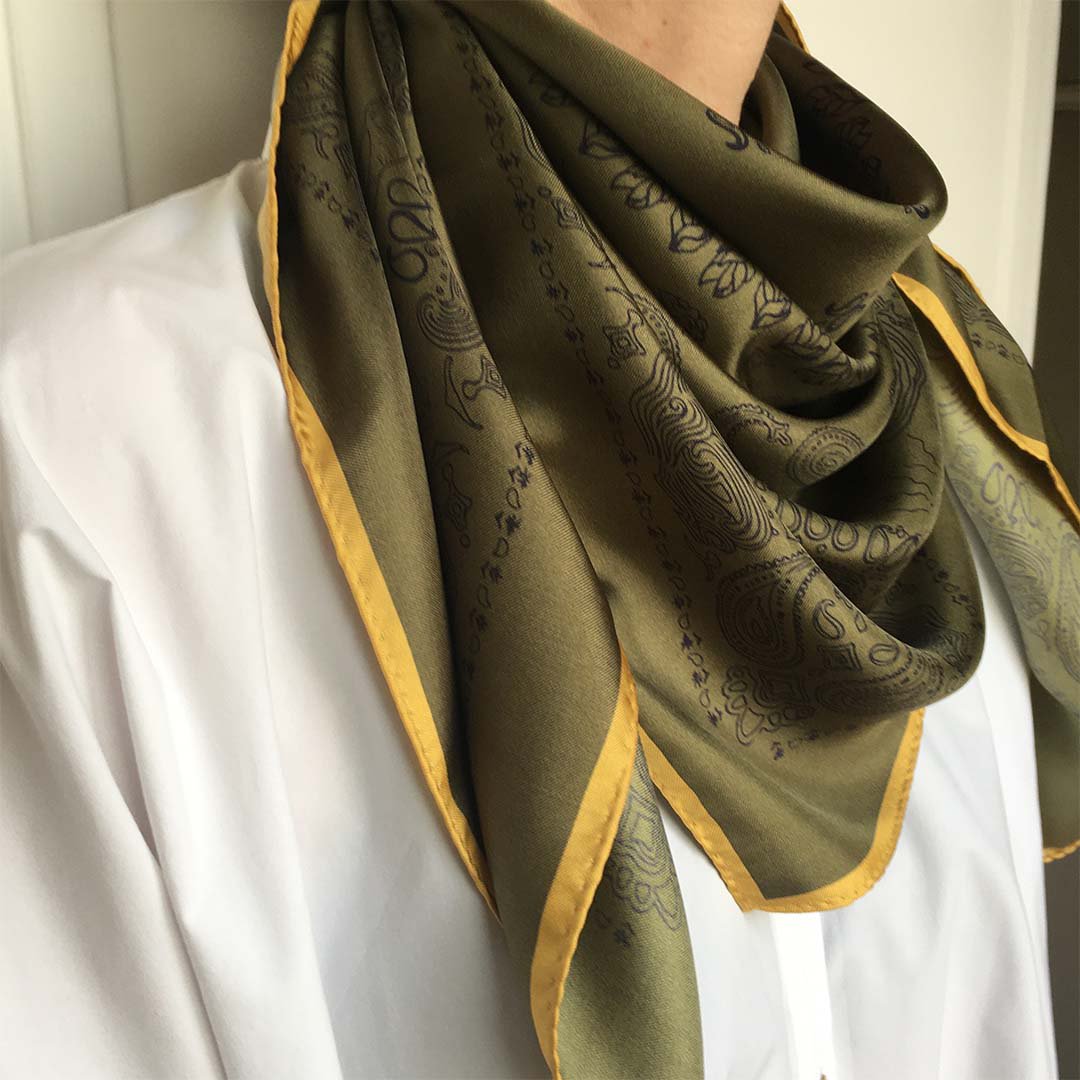 BANDANA Jedwabna apaszka 65cm Awokado