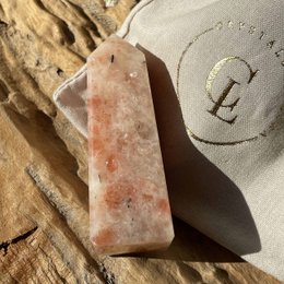 Happinessstone - tower tower - gemstone obelisk