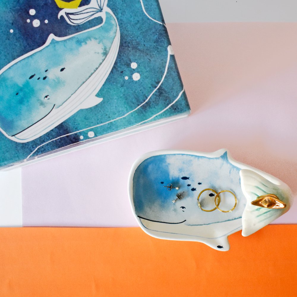 „By The Sea Whale“-Gericht mit Geschenkbox