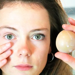 Solid makeup remover