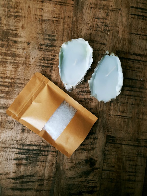 Gift set oyster candle letterbox package