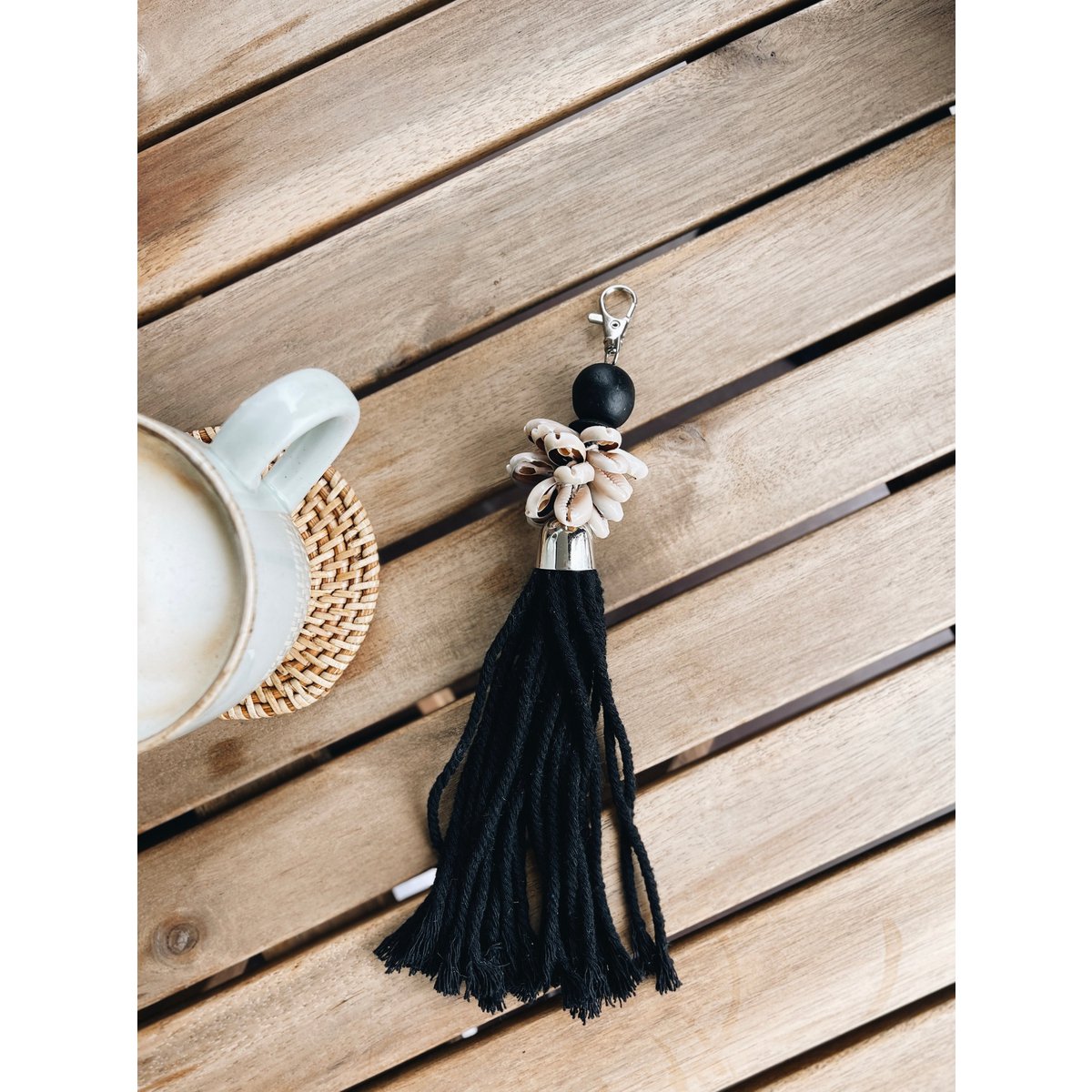 Alor Key Chain - Cowrie Black