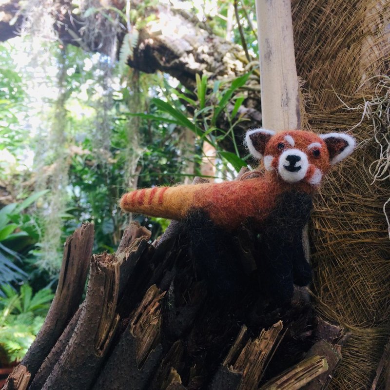 Ręcznie robiony filc biodegradowalny wiszący Dekoracja Safari Czerwona Panda