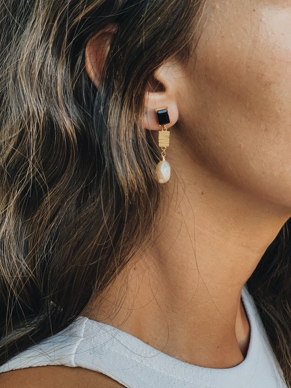 Triple Joy Pearl dråbe ørering - guld