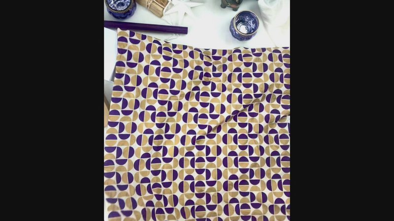 Confezione regalo Furoshiki Confezione regalo in tessuto con lune dorate e diamanti prugna - Doppia faccia (reversibile)