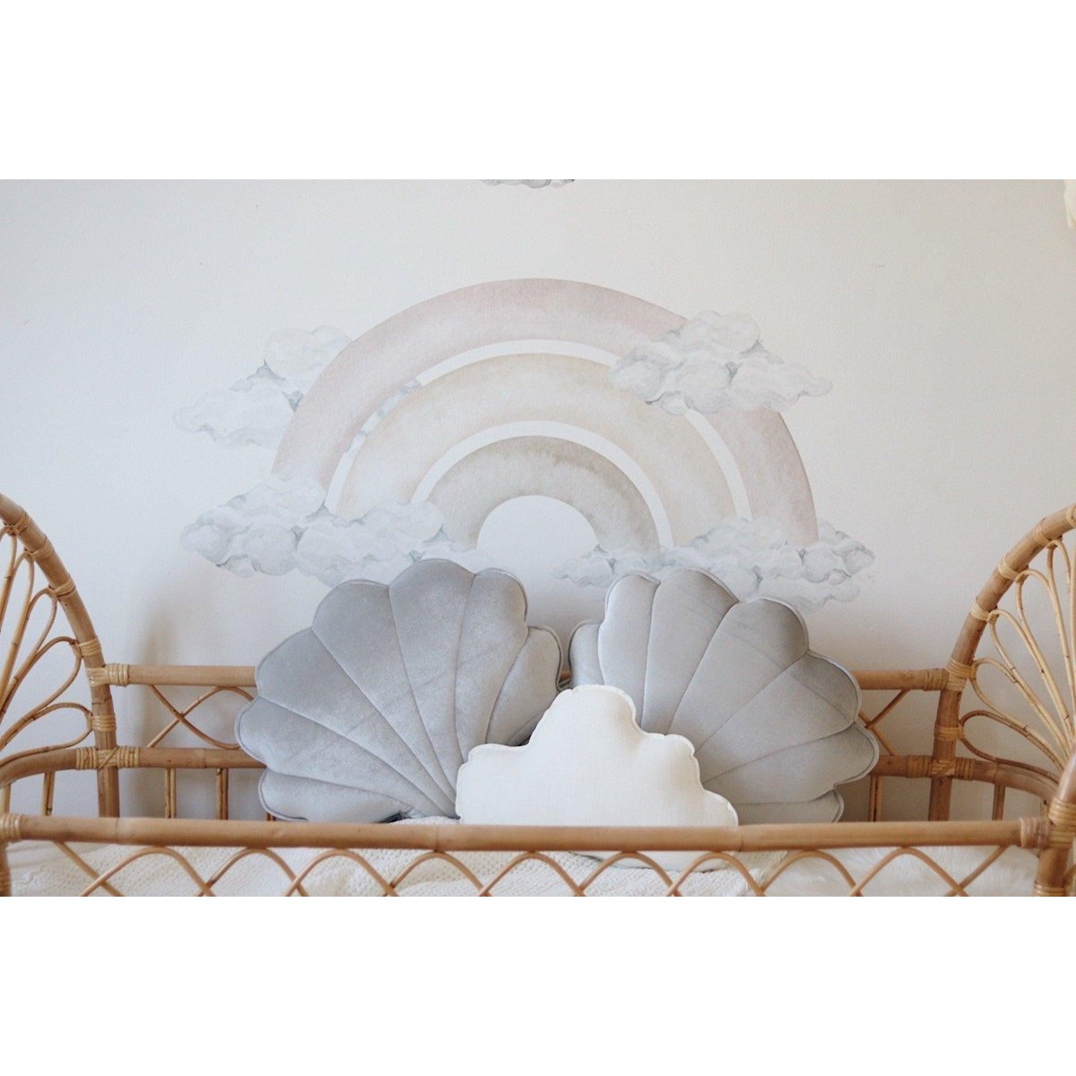 Samt-Muschelkissen „Silver Pearl“.